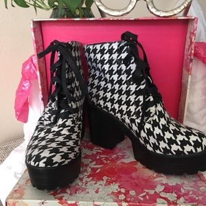 Black/White platform booties.